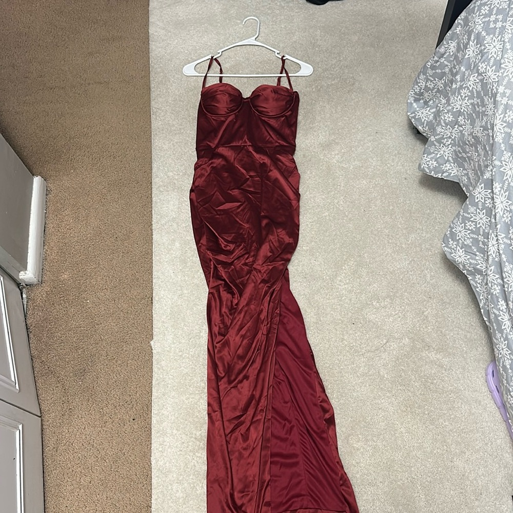 New, burgundy, slit dress